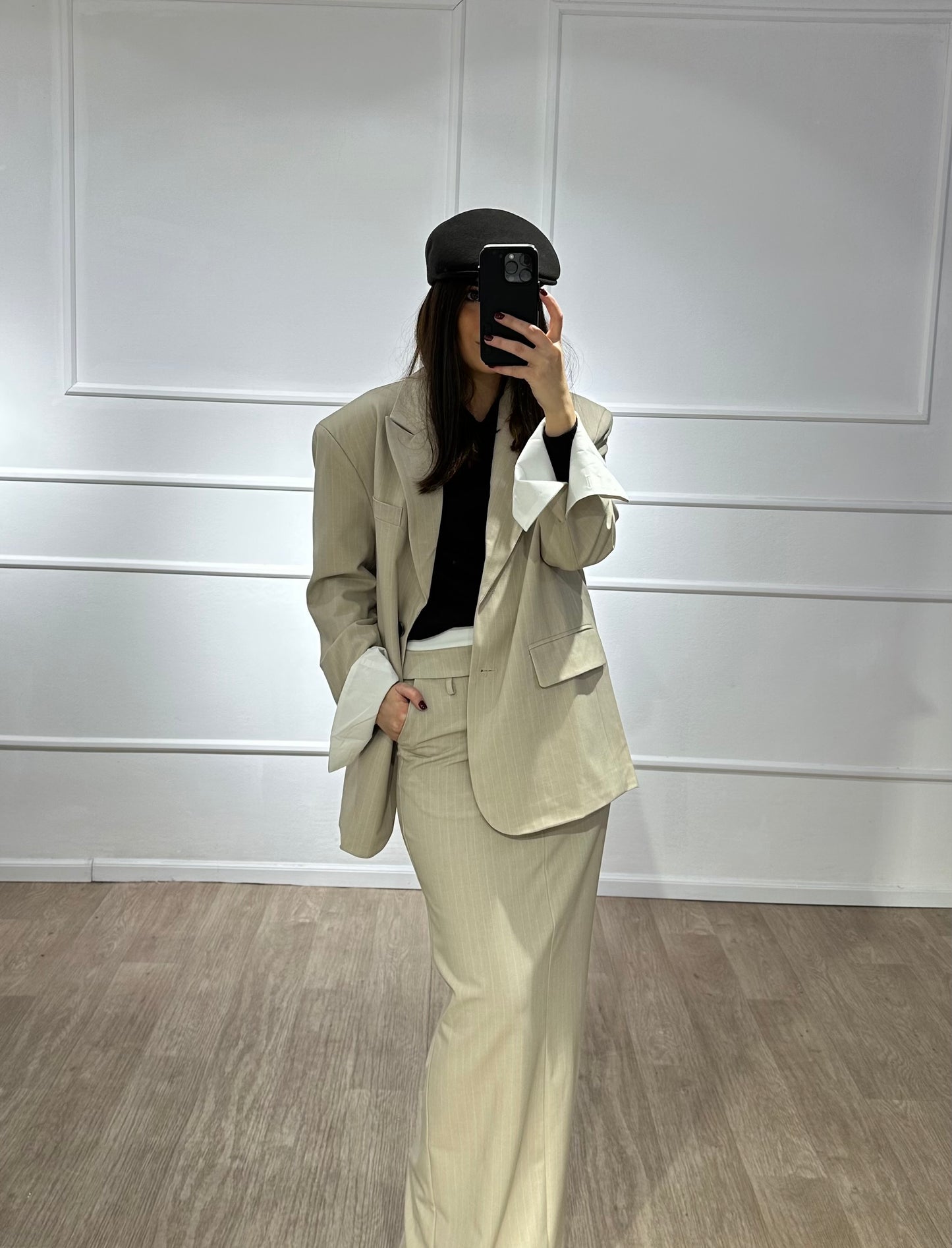 Tailleurs à rayures beige