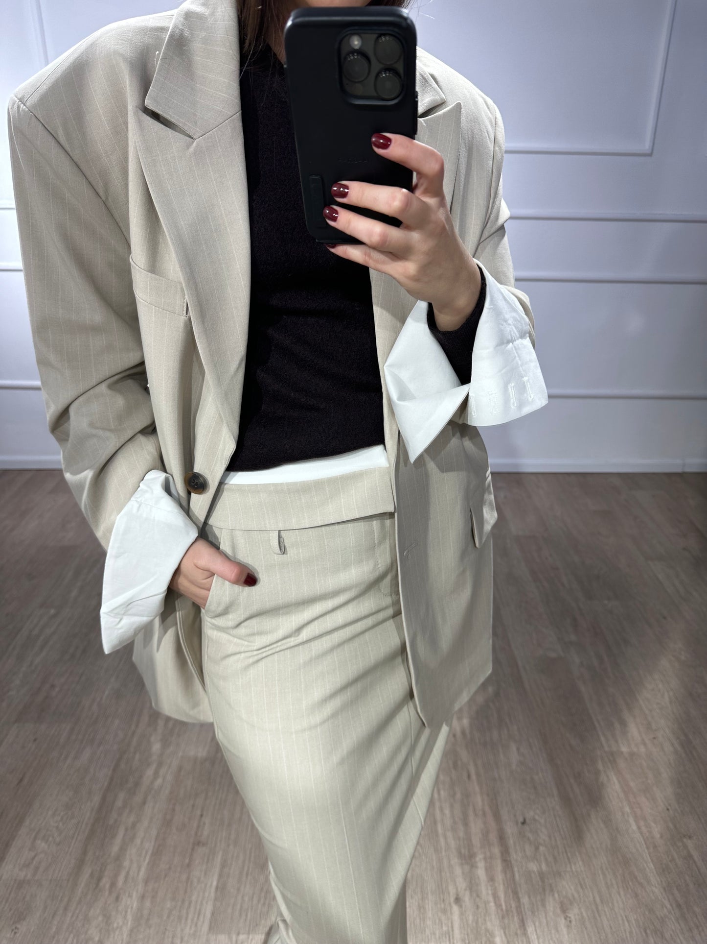 Tailleurs à rayures beige