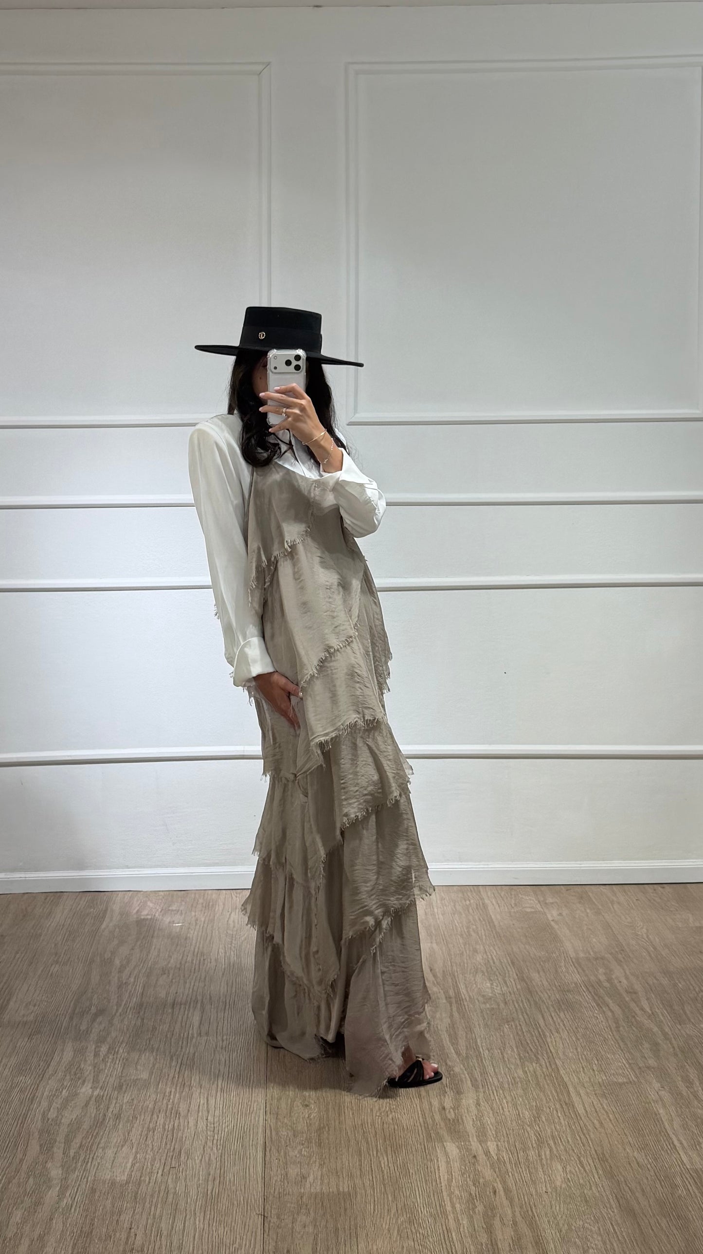 שמלה כתפיות קומות שמפניה