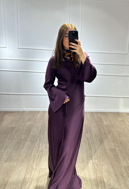 ROBE SATINÉ LONGUE VIOLETTE