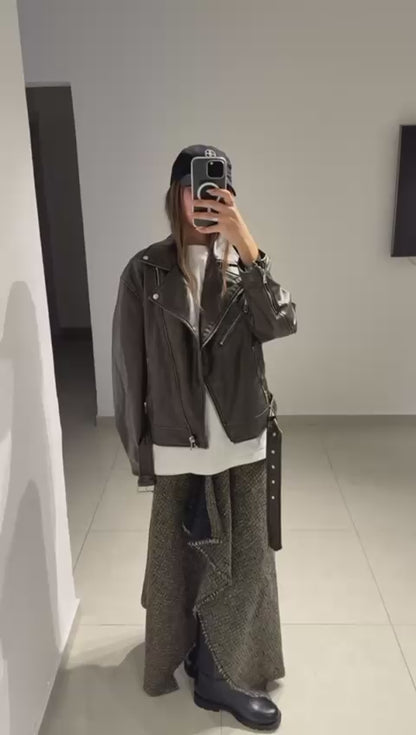 חצאית אי סימטרית   Tweed black