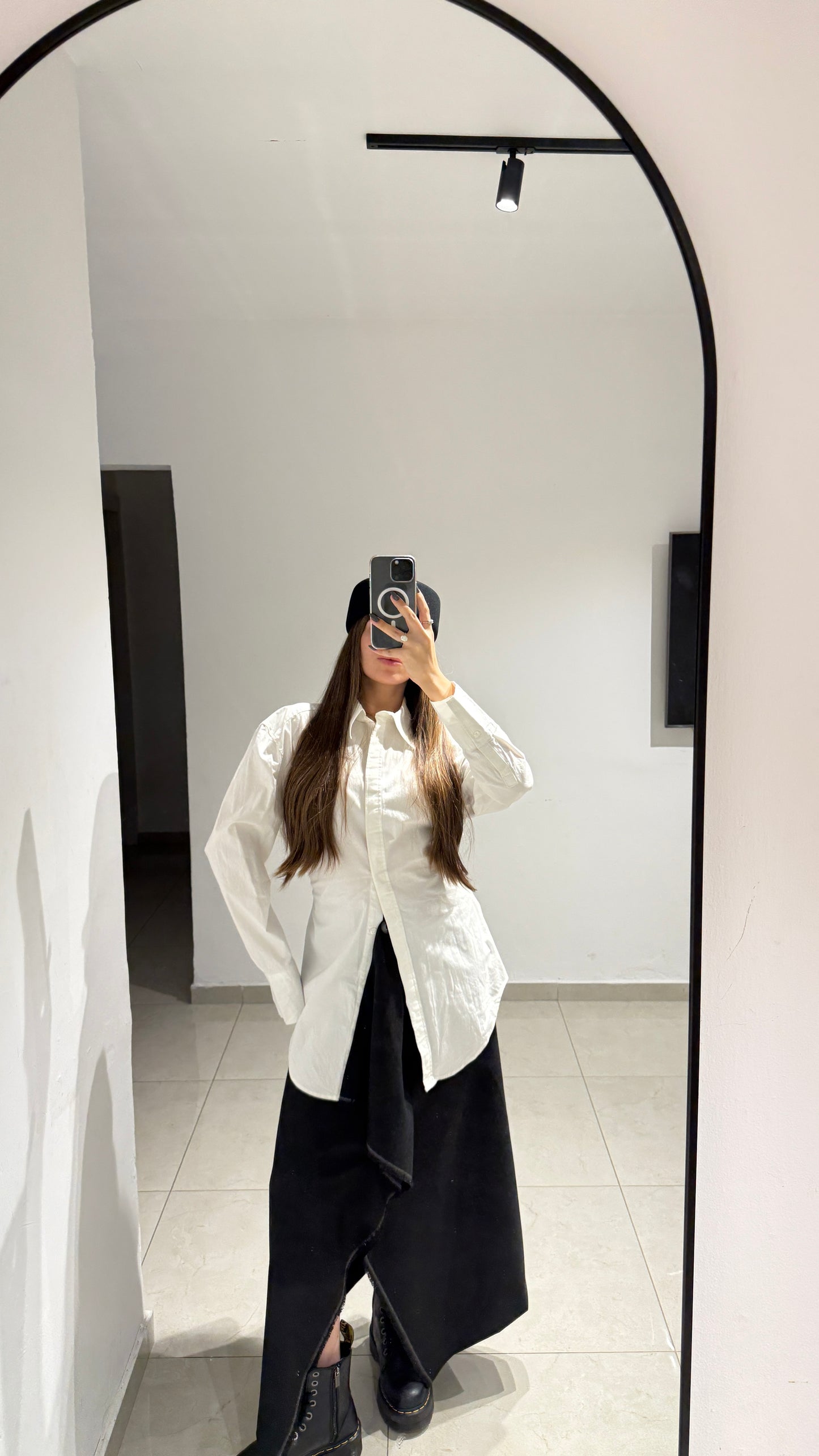 חצאית אי סימטרית new black