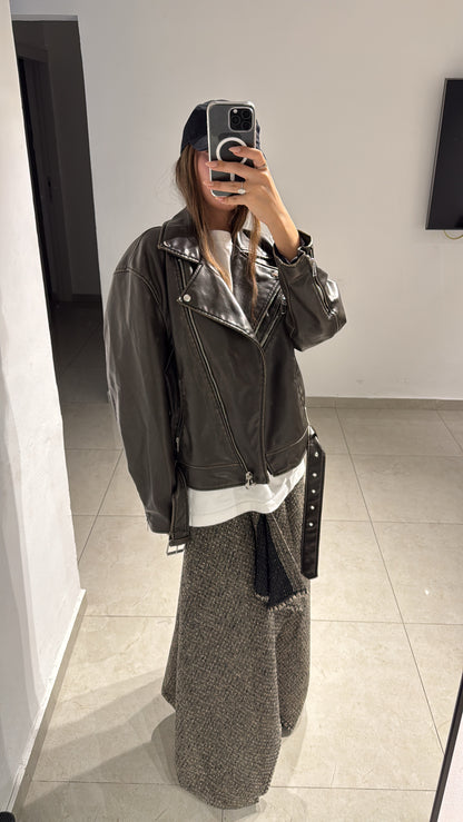 חצאית אי סימטרית   Tweed black