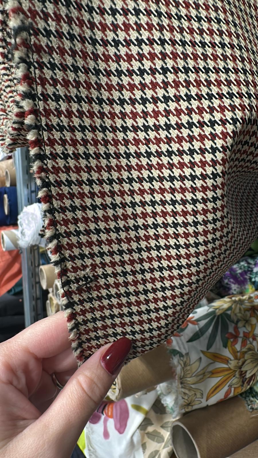 חצאית אי סימטרית פיפיטה