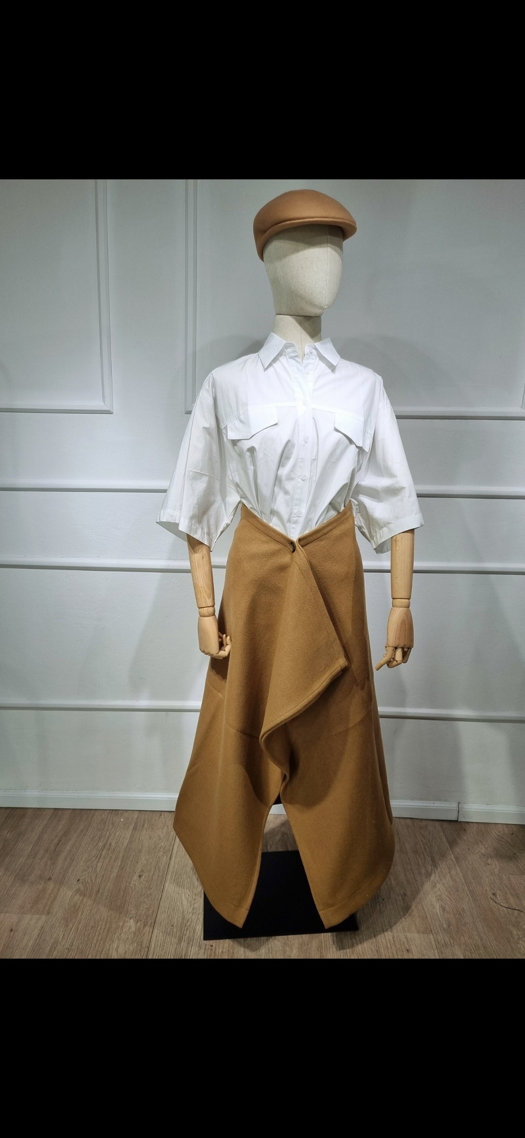 חצאית אי סימטרית קאמל  צמר