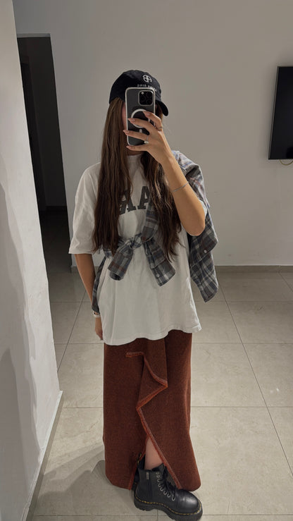 חצאית אי סימטרית כתום חימר 100% צמר