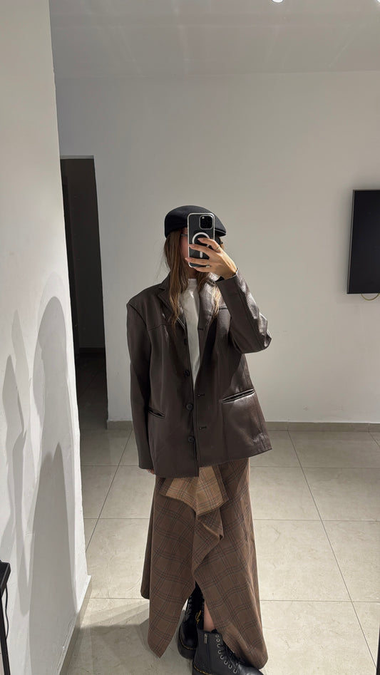 חצאית אי סימטרית משובצת חומה